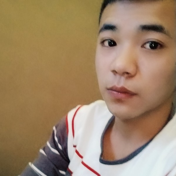 用双手成就你的梦的照片