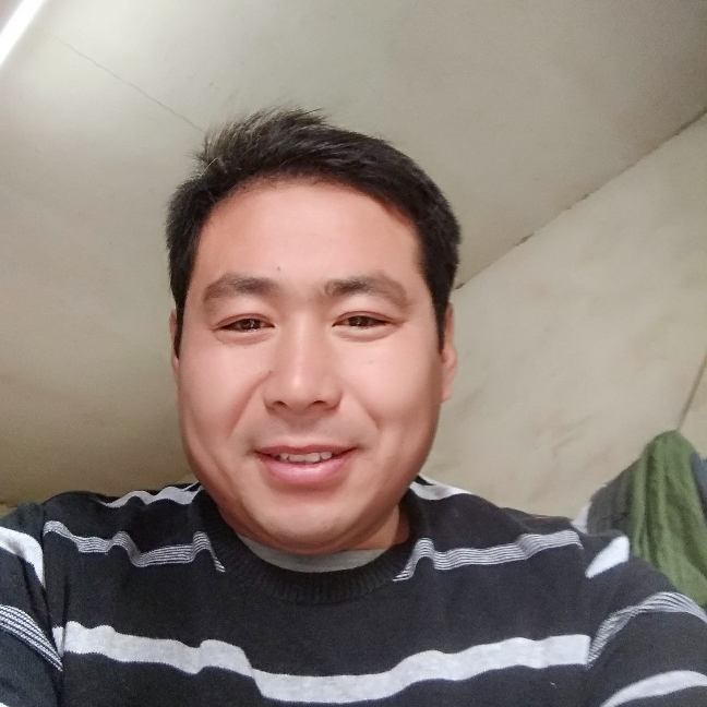 外向眼神的照片