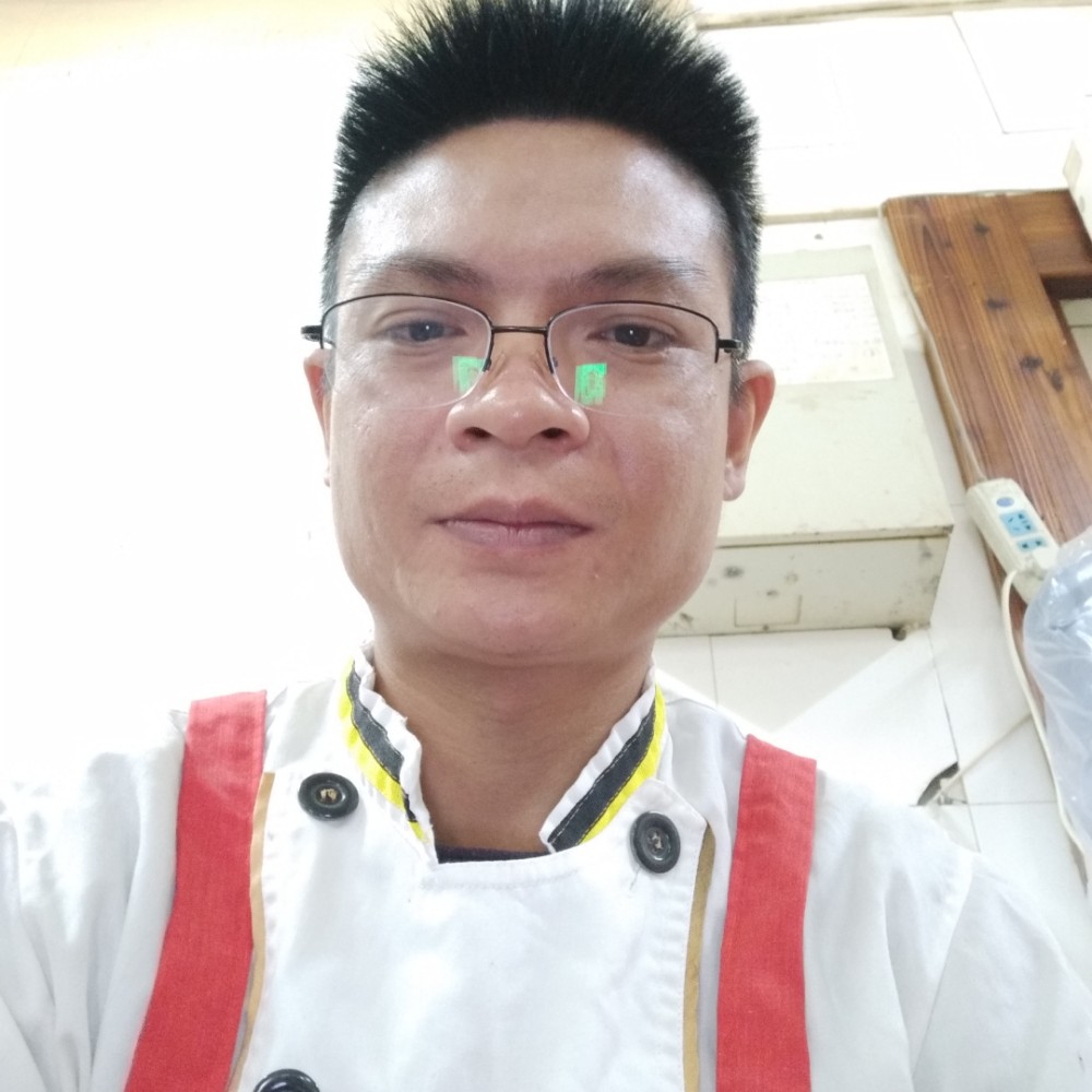 明明故事的照片