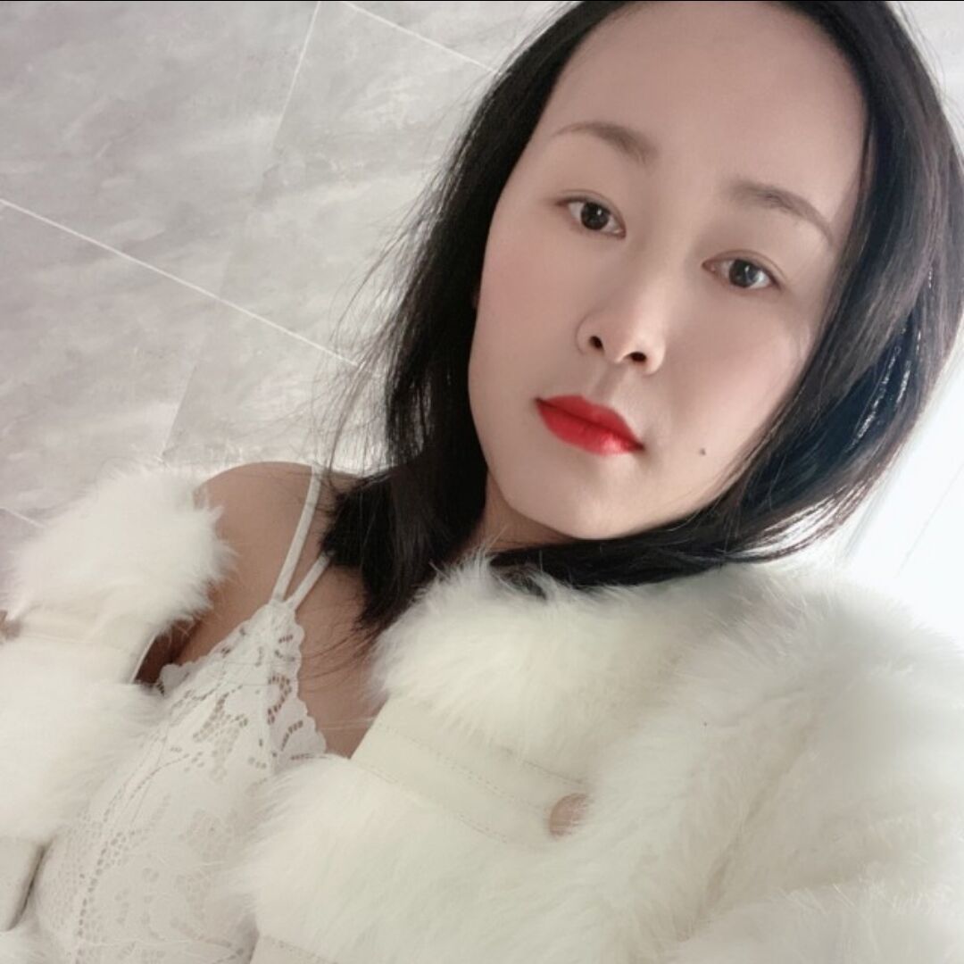 紫萱蹙眉大气的照片