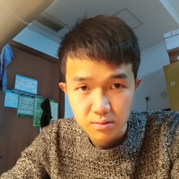 黯影离醉的照片