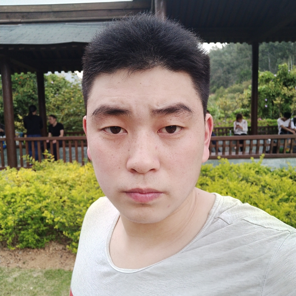 蓝天保卫任性的照片