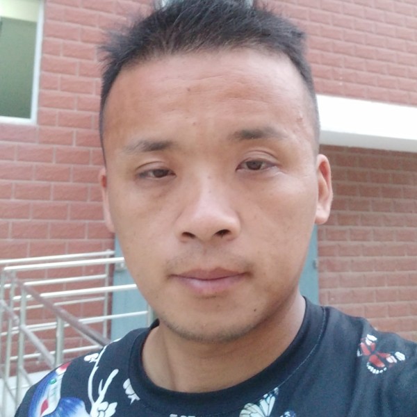 宫云飞的照片