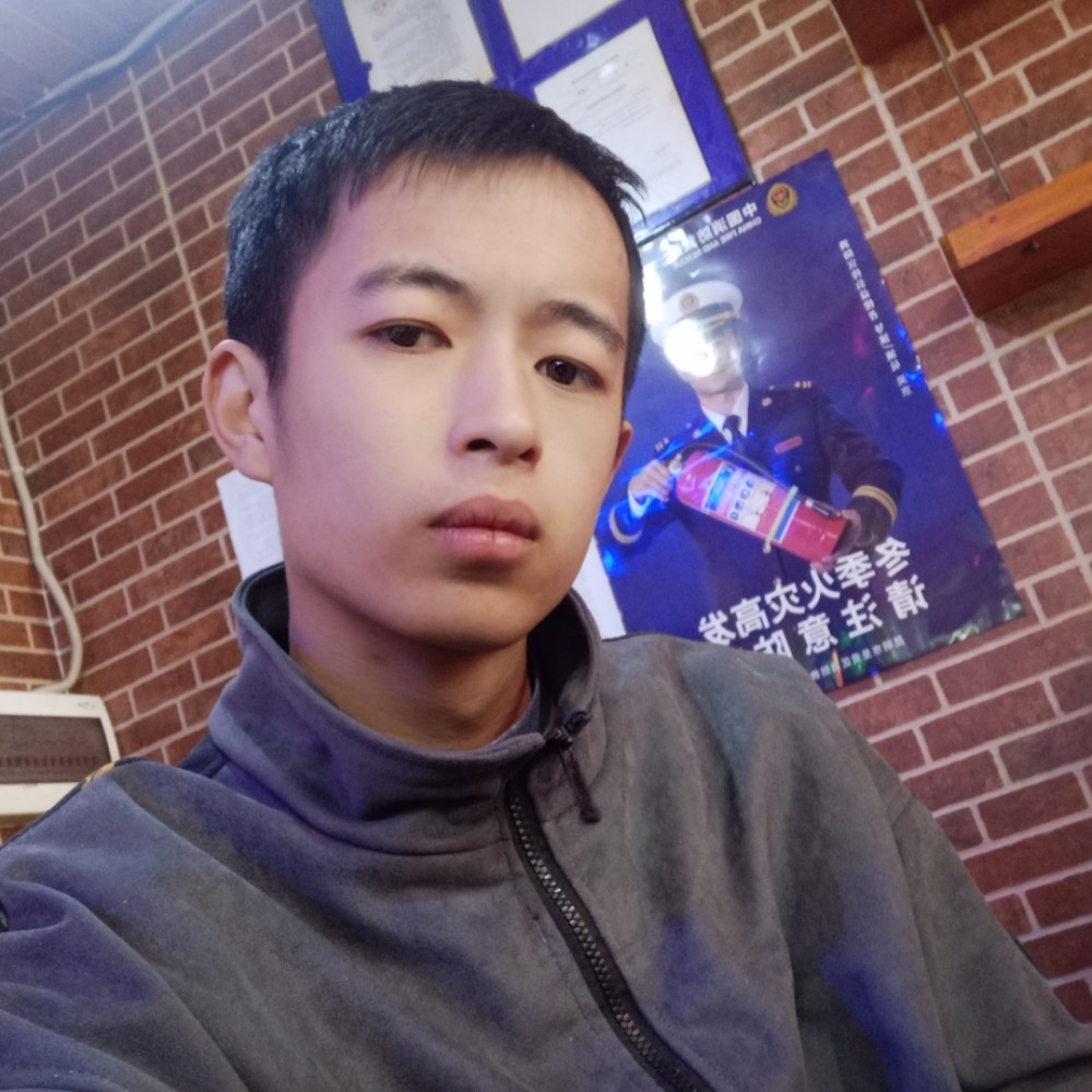 风中深拥忘忧的照片