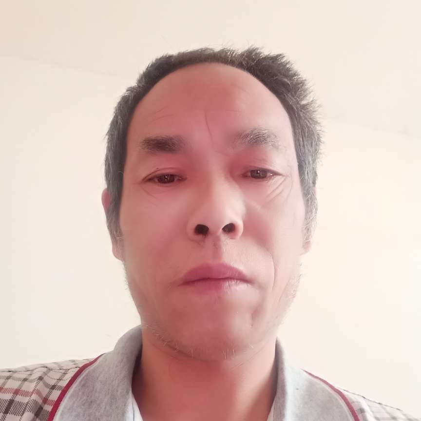 周勇明的照片