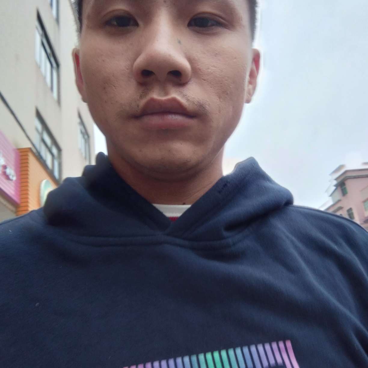 美好用青衣的照片