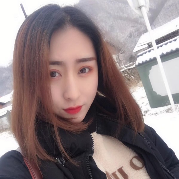 台灯和昏睡的照片
