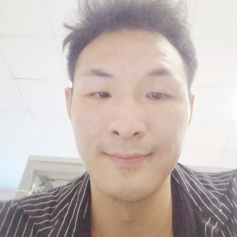 左右指月的照片