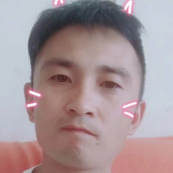真淳爱恋手机的照片