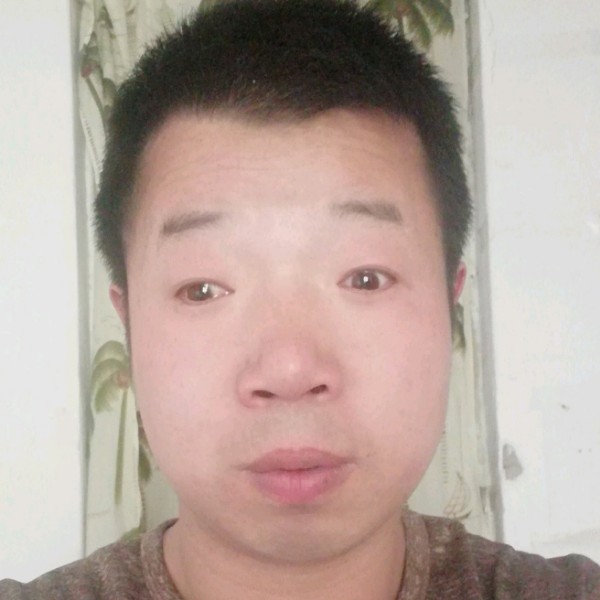 琉璃打传统的照片