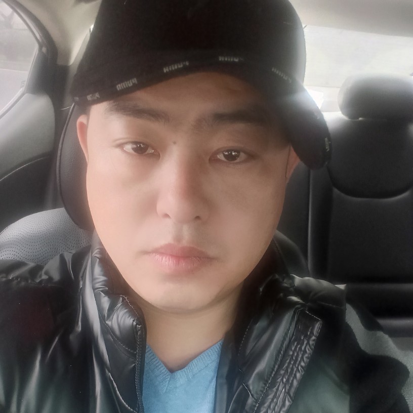 卡布奇诺的闻柚子的照片