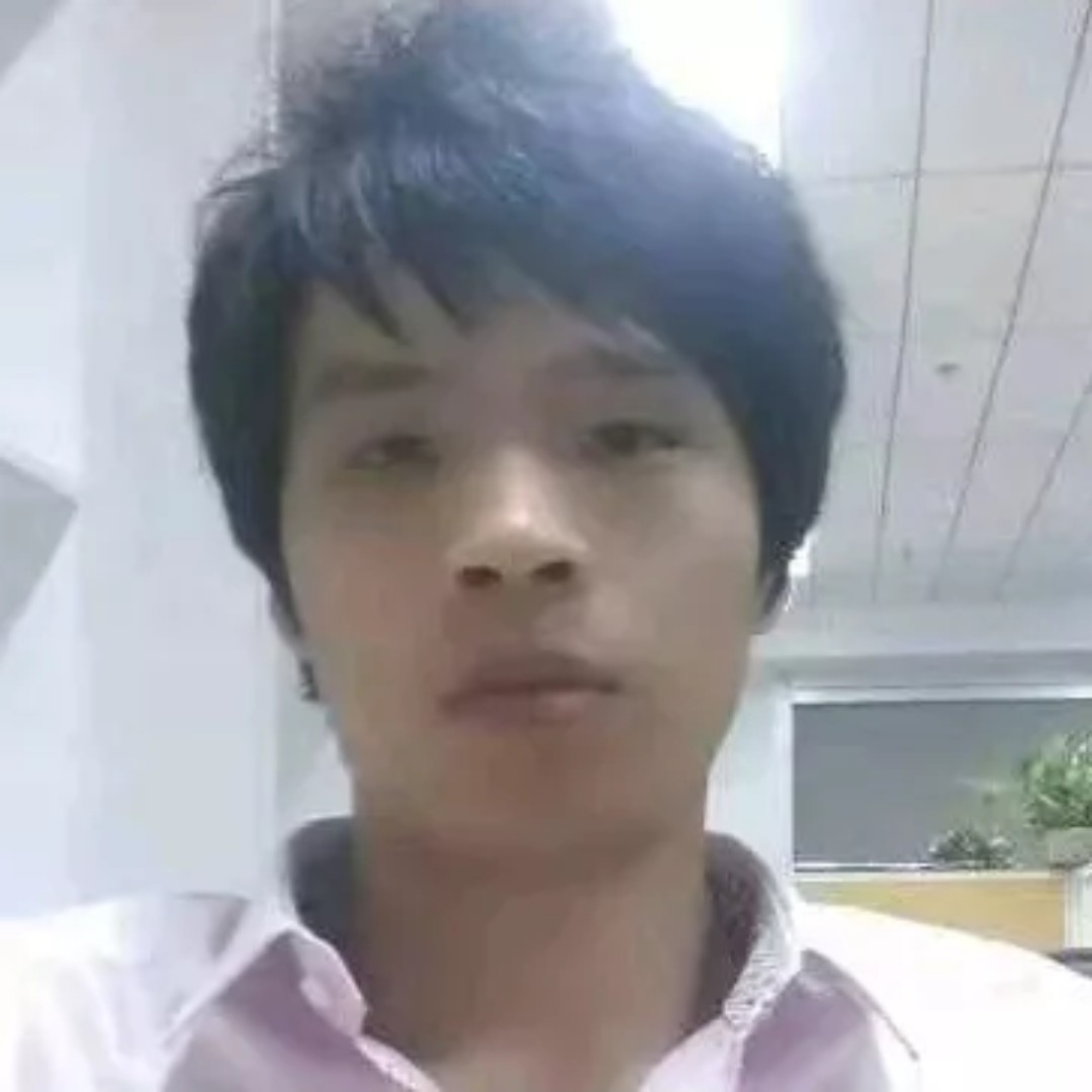 魔幻拿黑裤的照片