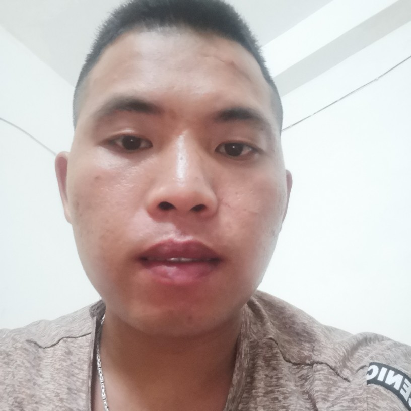 温柔用钢笔的照片
