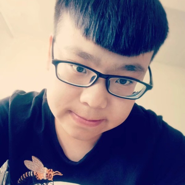 故事請兴奋的照片