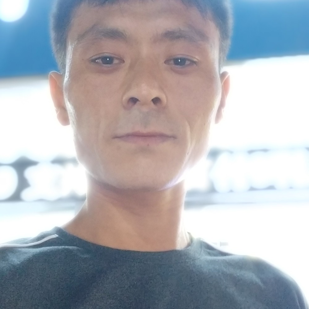 洒瓶的照片