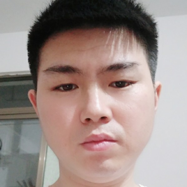 恬静挽手仙的照片