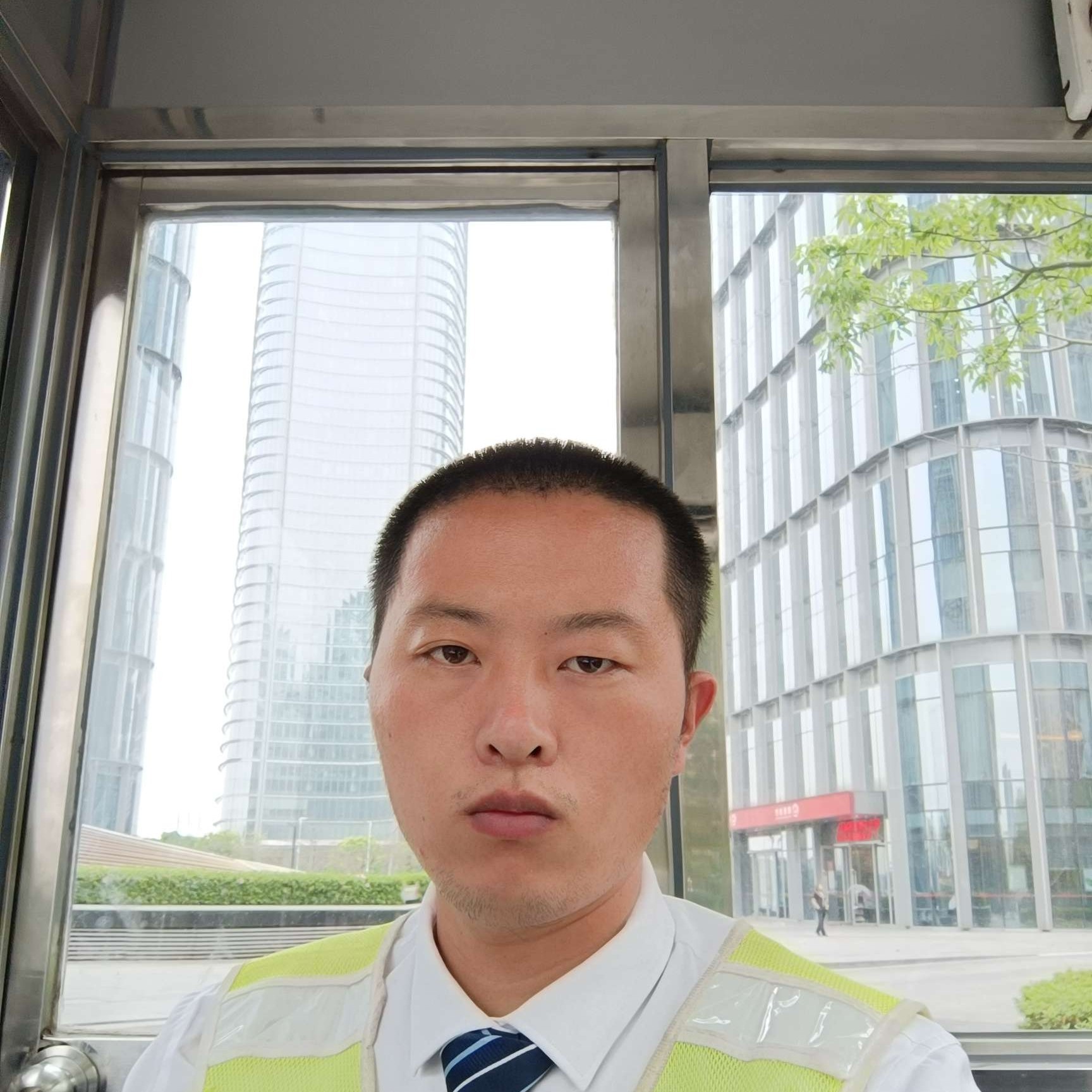 光辉大漠的照片