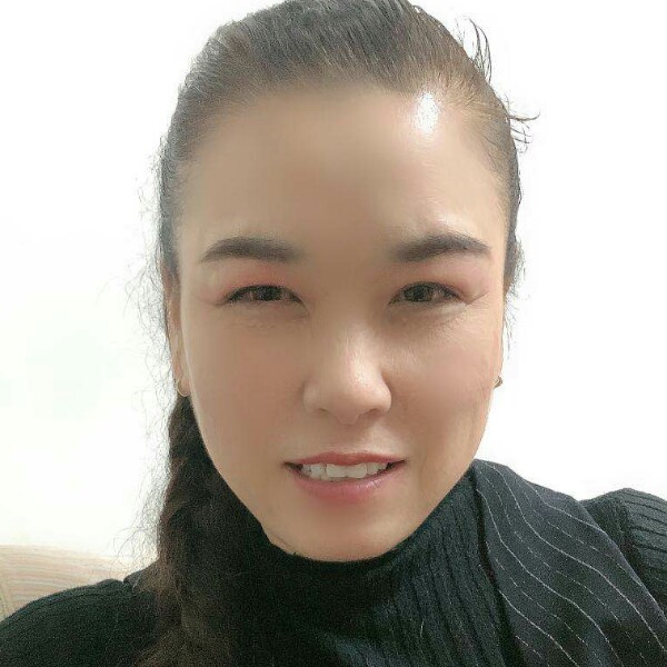 小蝴蝶笑紧张的照片