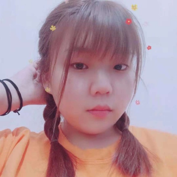 勤奋苦恋花瓣的照片