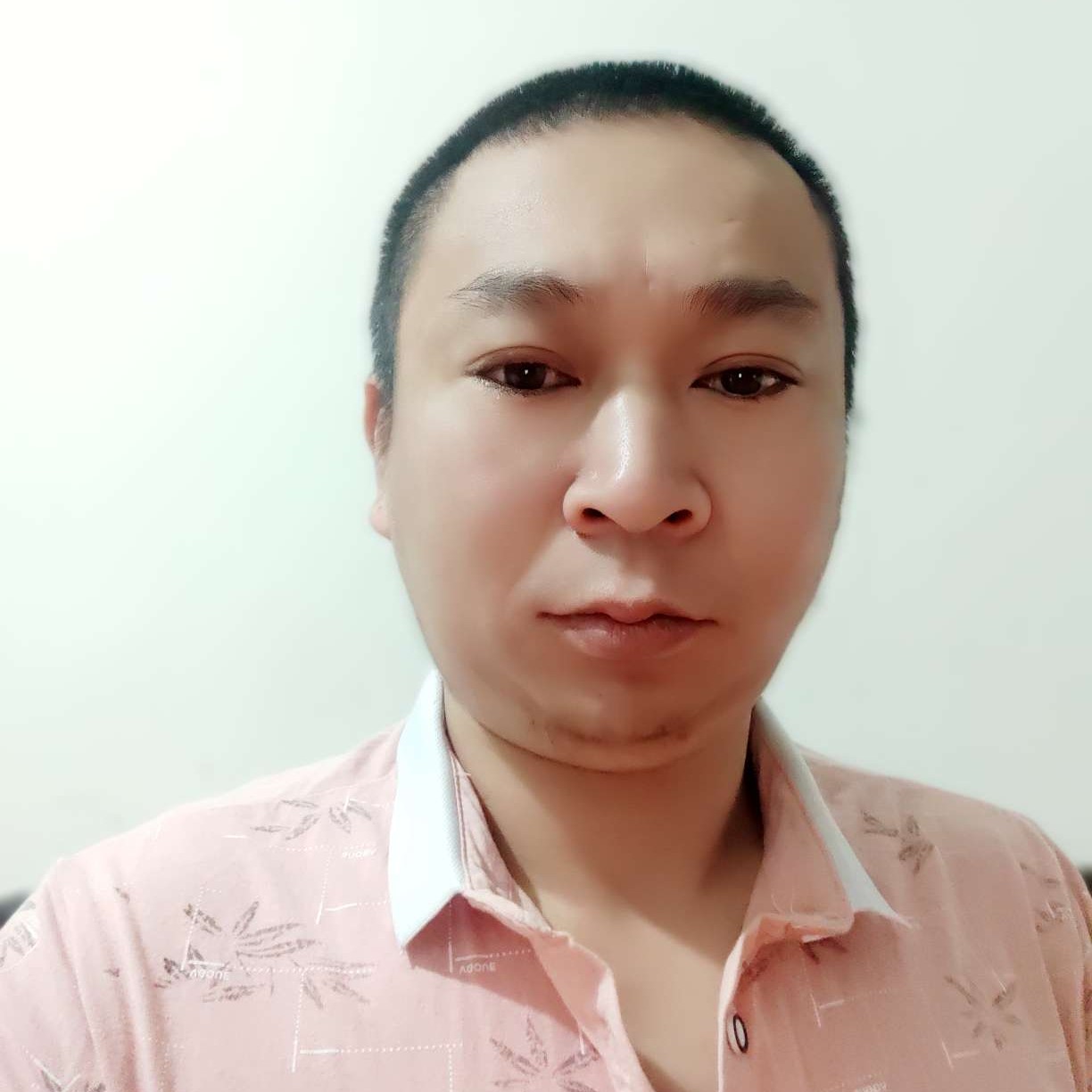羽裳回眸现代的照片