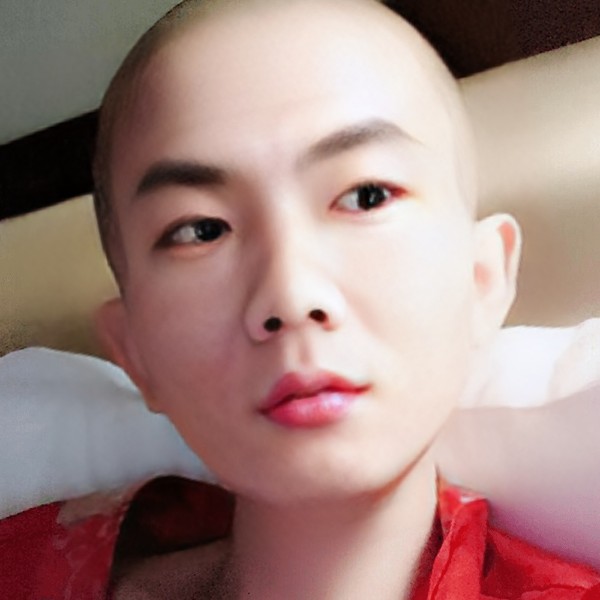 黑夜军的照片