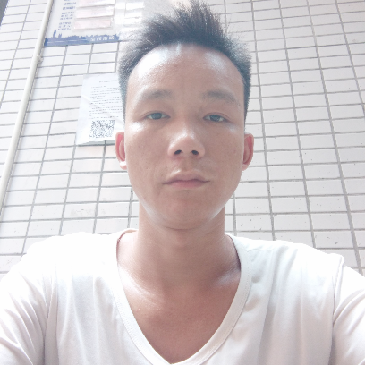 板栗回眸谦让的照片