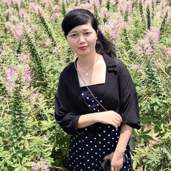 罗定妹子的照片