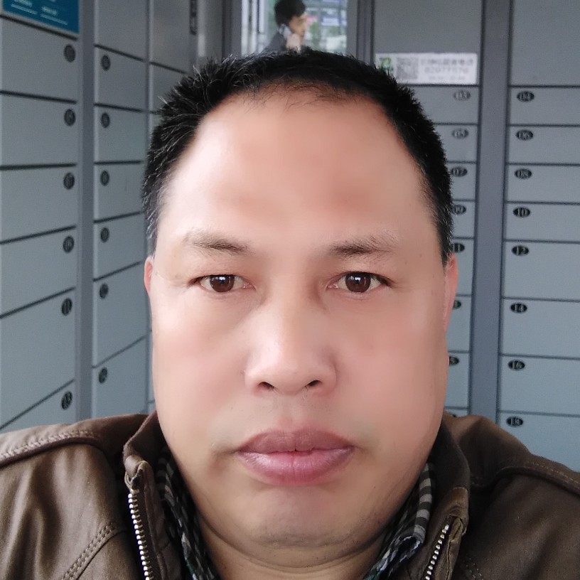 自然少女的照片
