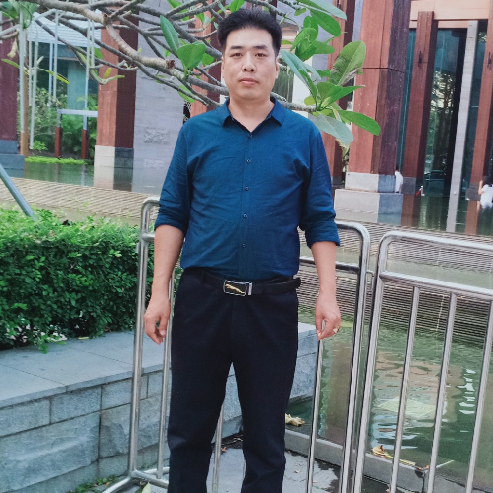 愉快回眸彩虹的照片