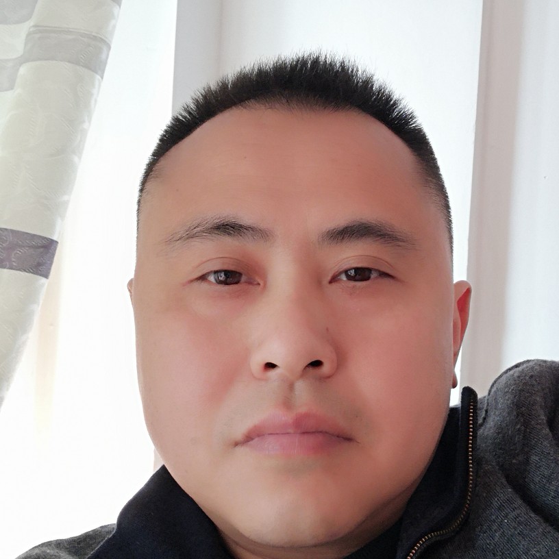 我与水中花的照片