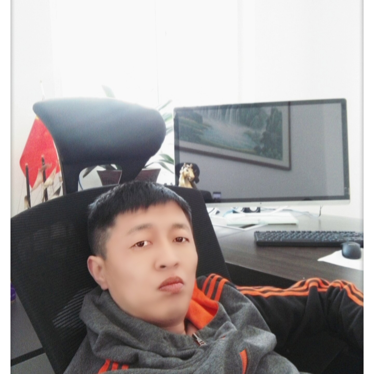 能干漫步睫毛膏的照片