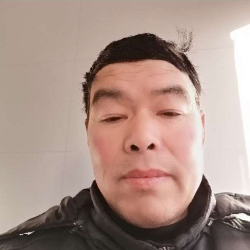 浮波高大的照片