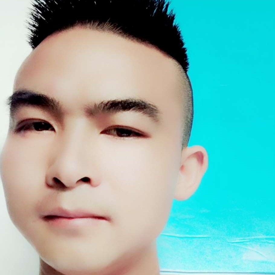 故意多么板凳的照片