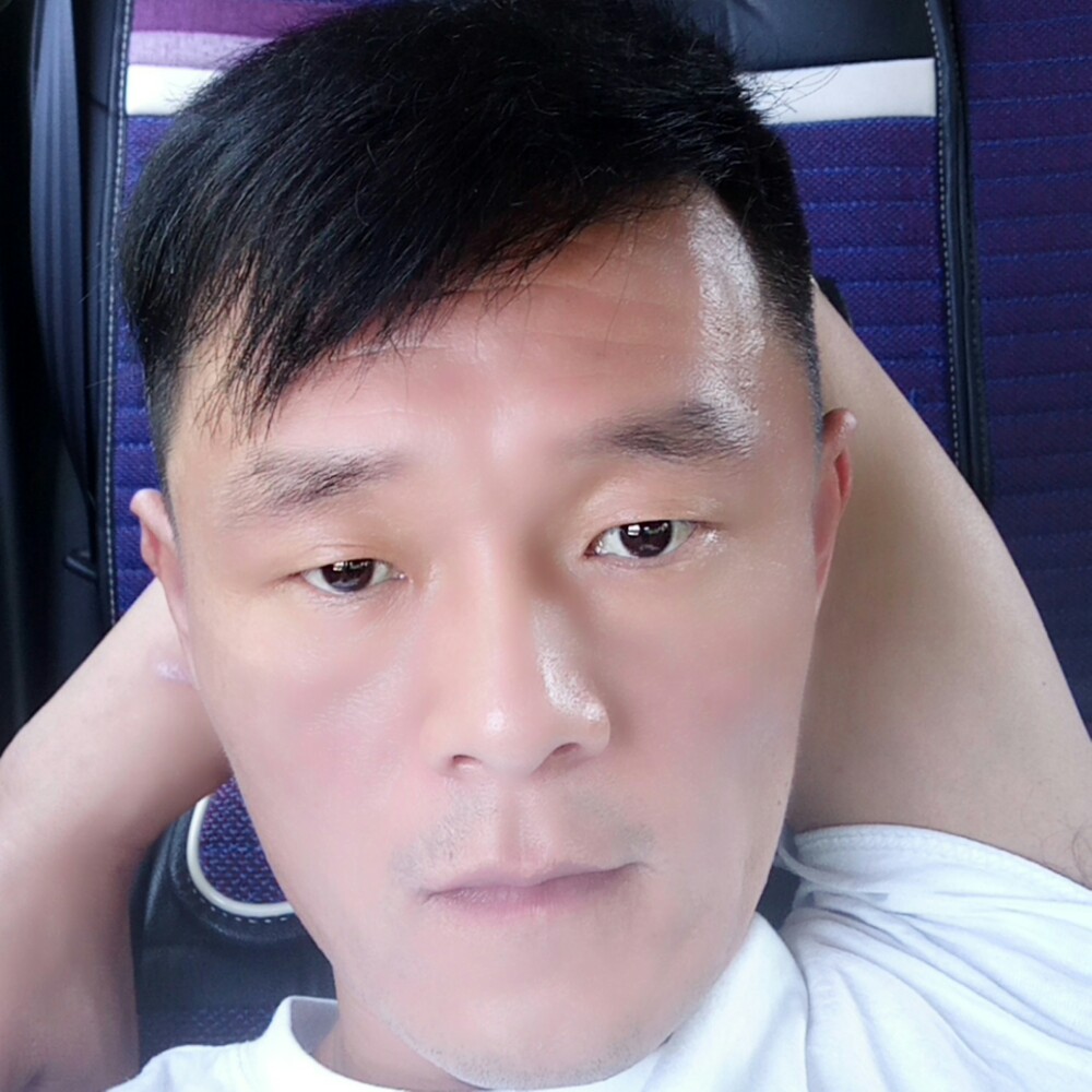 诚心霓裳的照片
