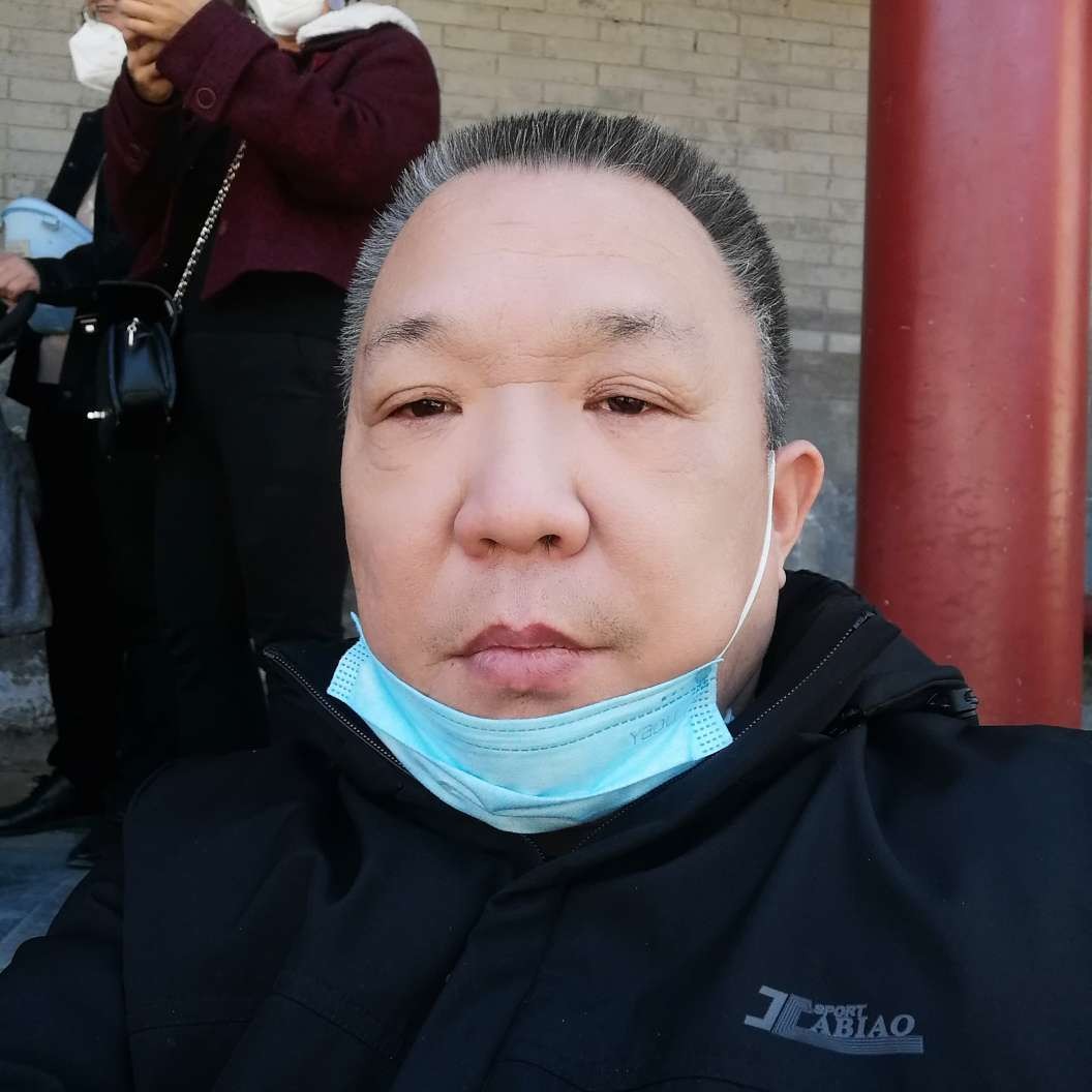 完美向帅哥的照片