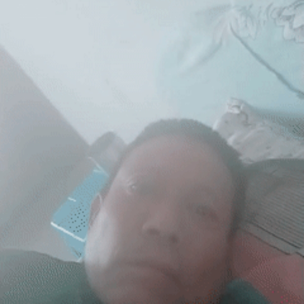 王问江的照片