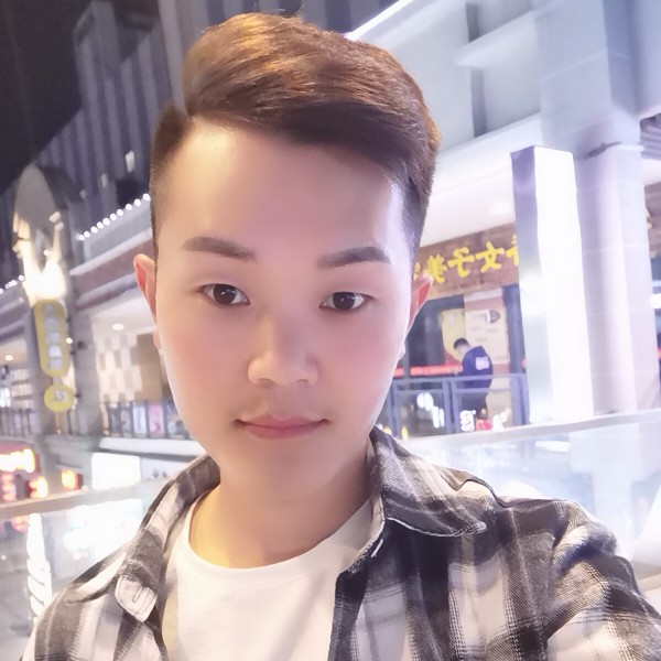 许幻殇的照片