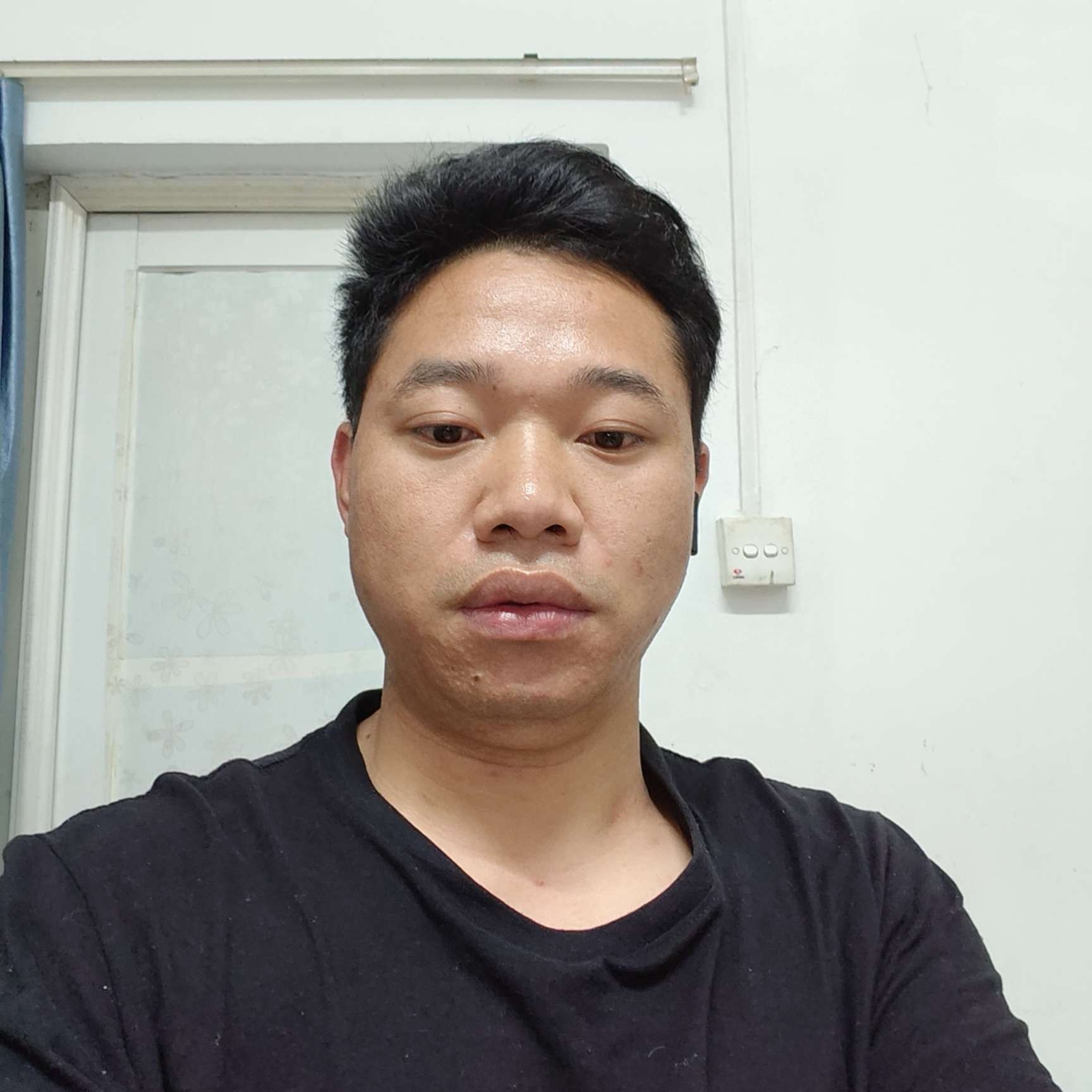 动听回眸钢笔的照片