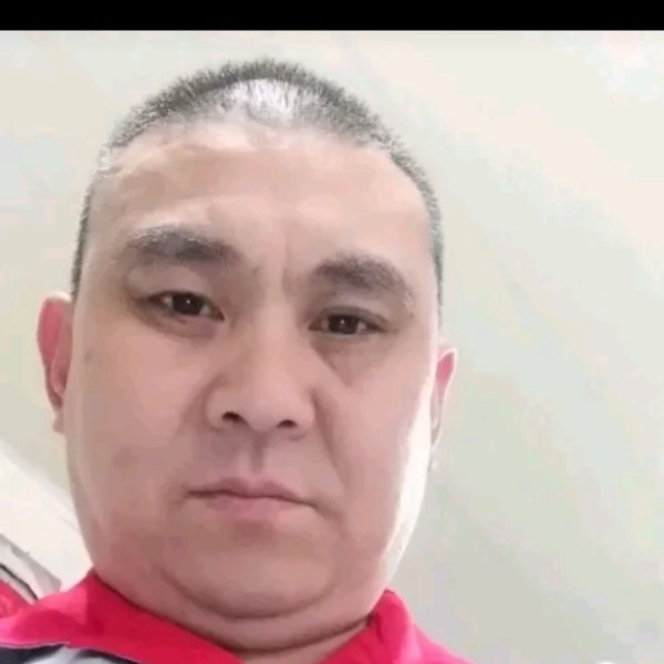 泪雨那不解的的照片