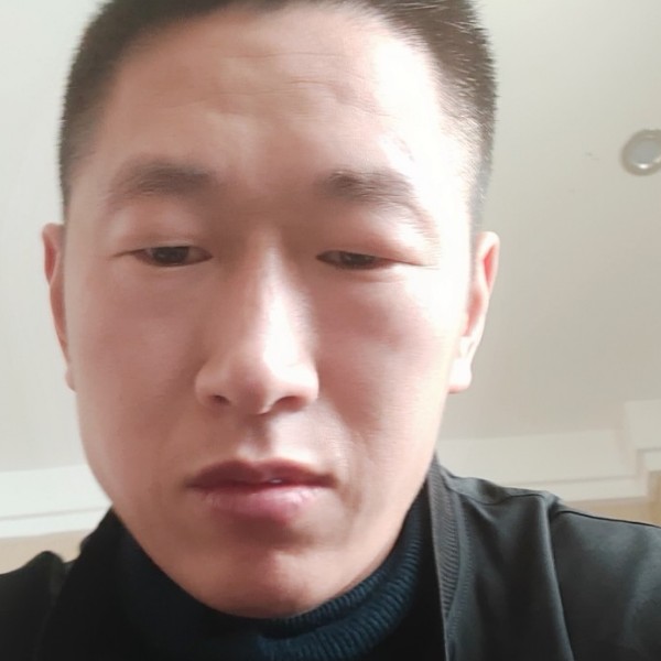 闫茂荣的照片