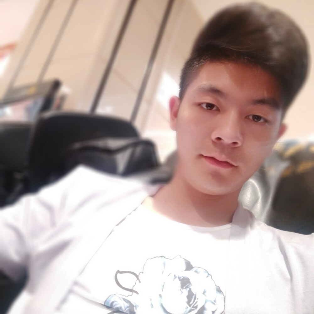 羲哥哥的照片