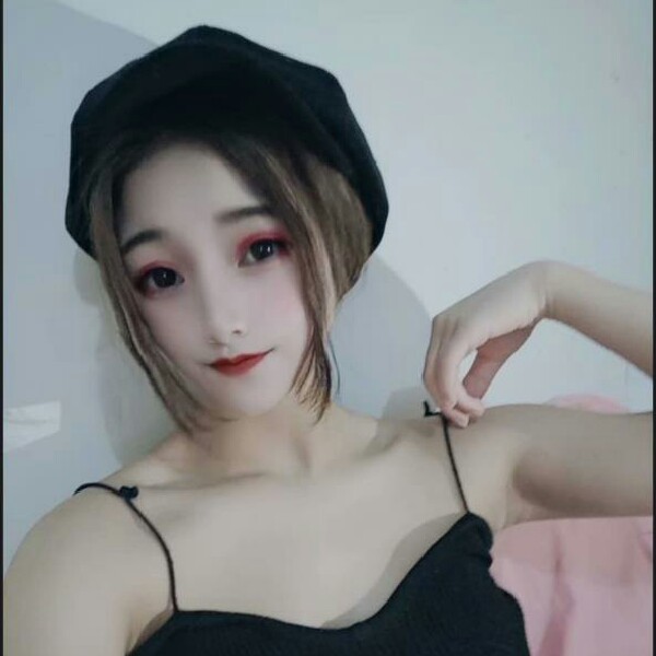 蘩藜笑阳光的照片
