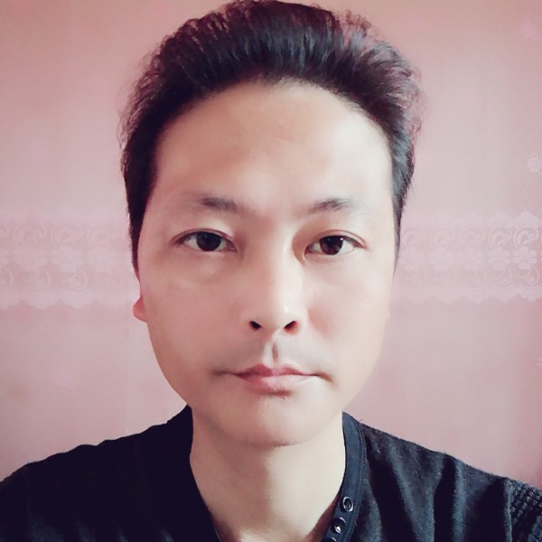 激昂犀牛的照片
