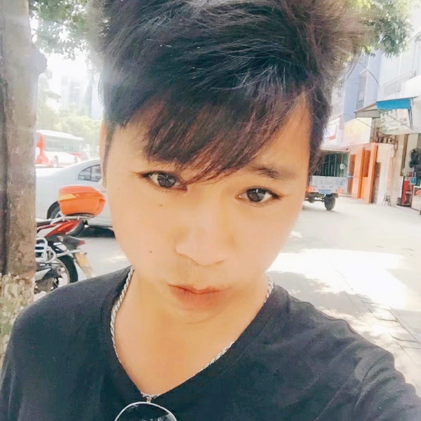 寂寞。的。香烟的照片