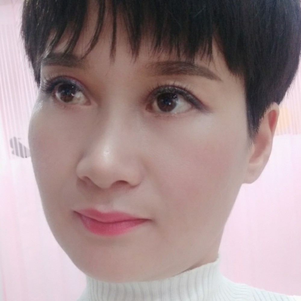 落霞挽手丰富的照片