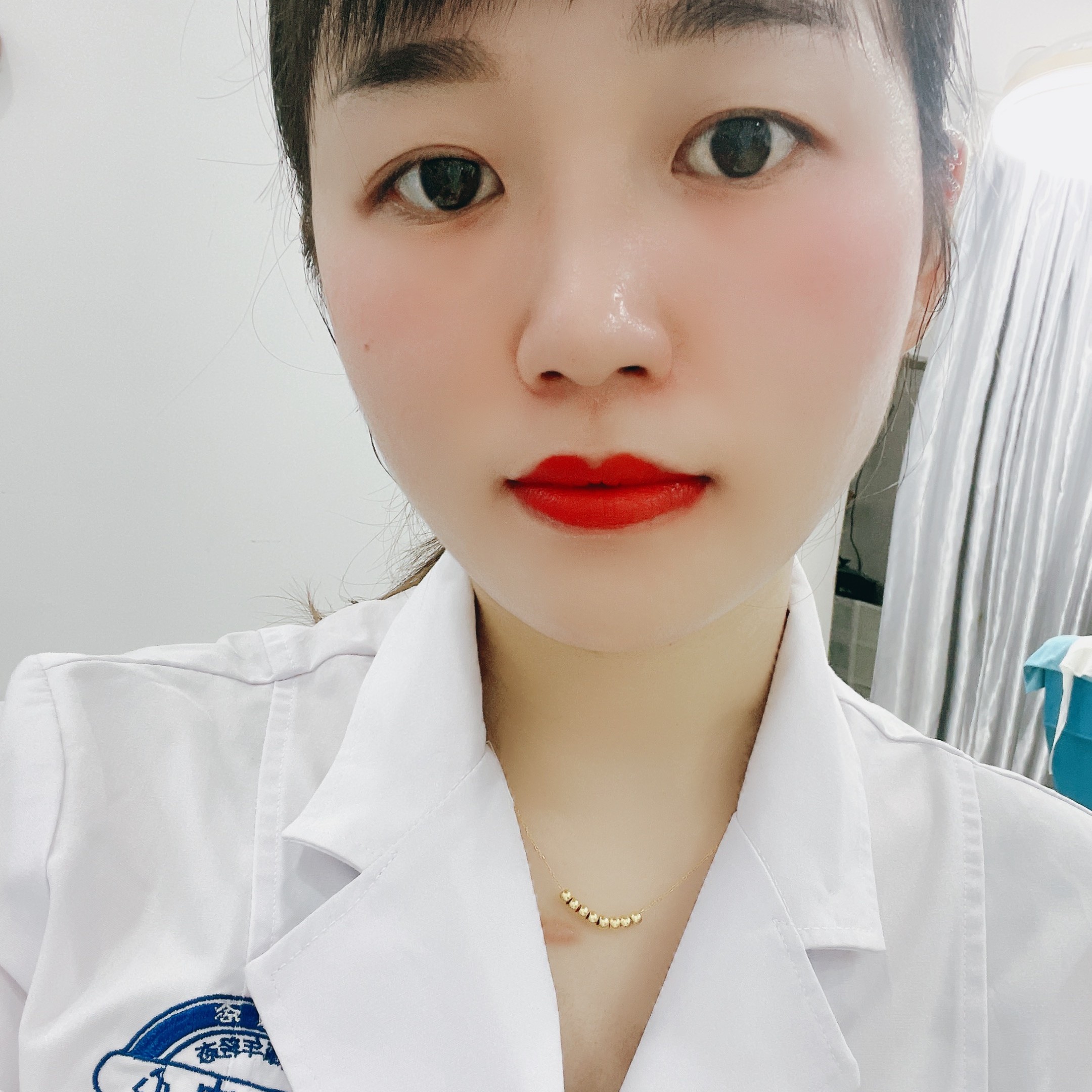 高个小姐姐的照片