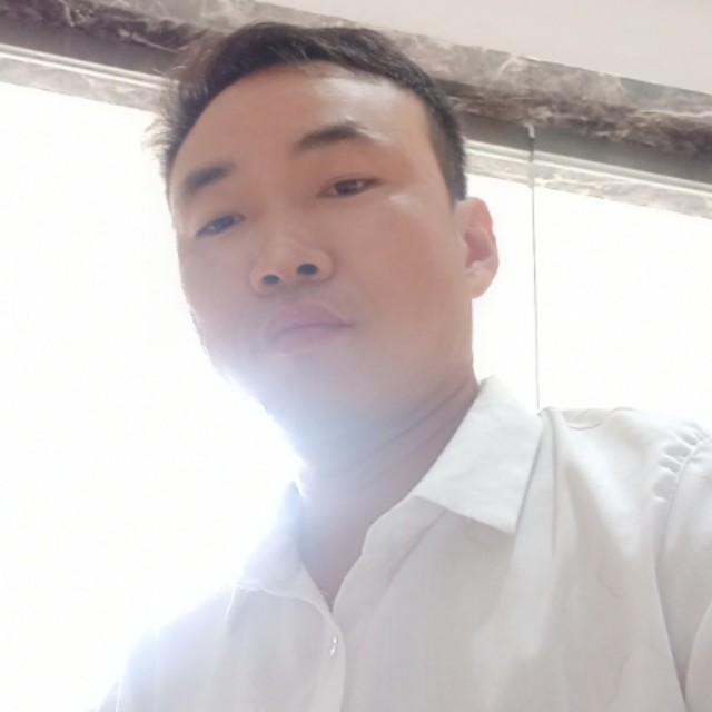 钢铁侠现代的照片