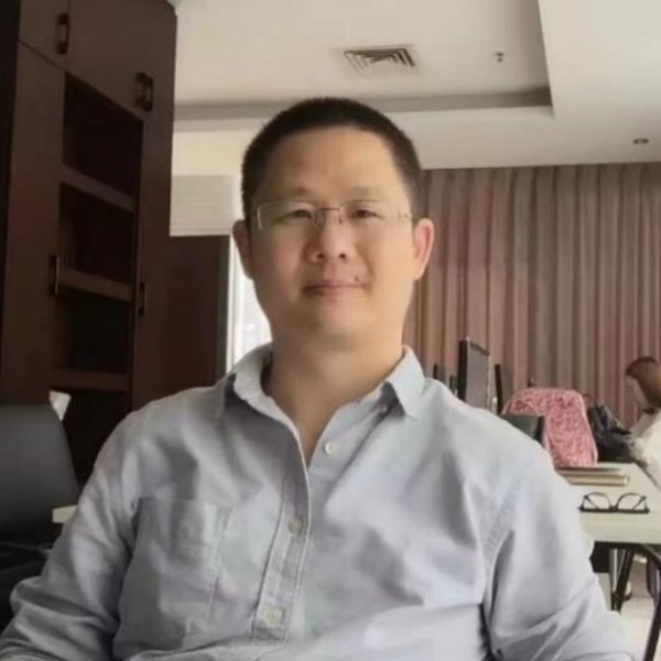 谭可卓的照片