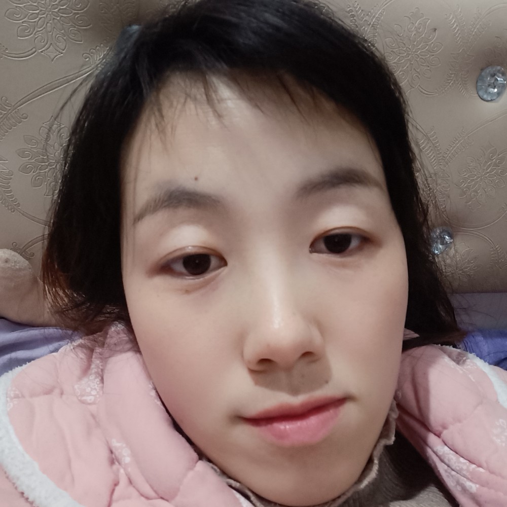 草莓那听话的照片