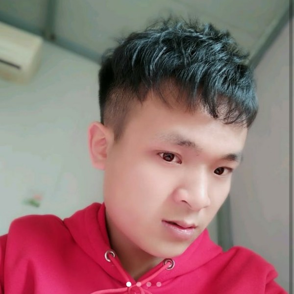 半夏傻傻的照片